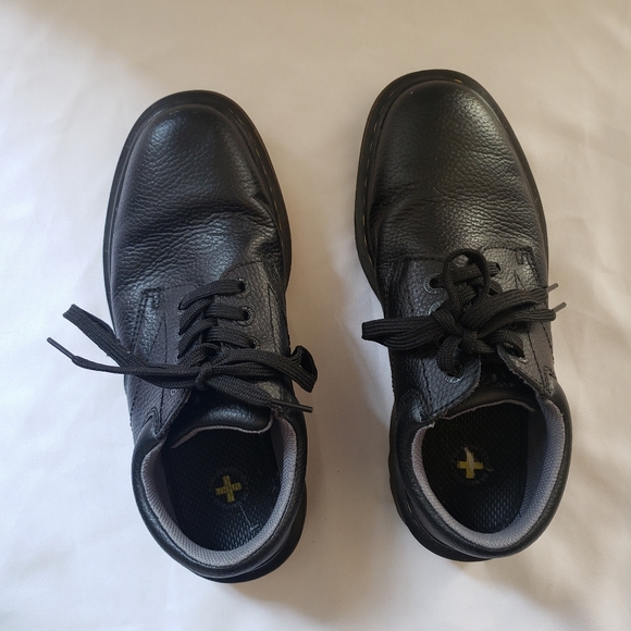 \Dr. Martens 1461 Low Top Shoes - Picture 7 of 9